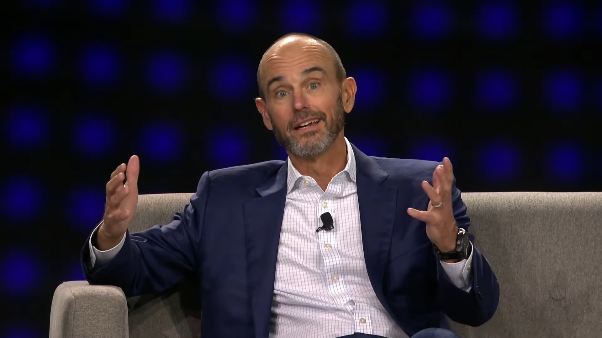 ボブ・スターンフェルス氏のプロフィール写真